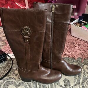 Liz Claiborne boots